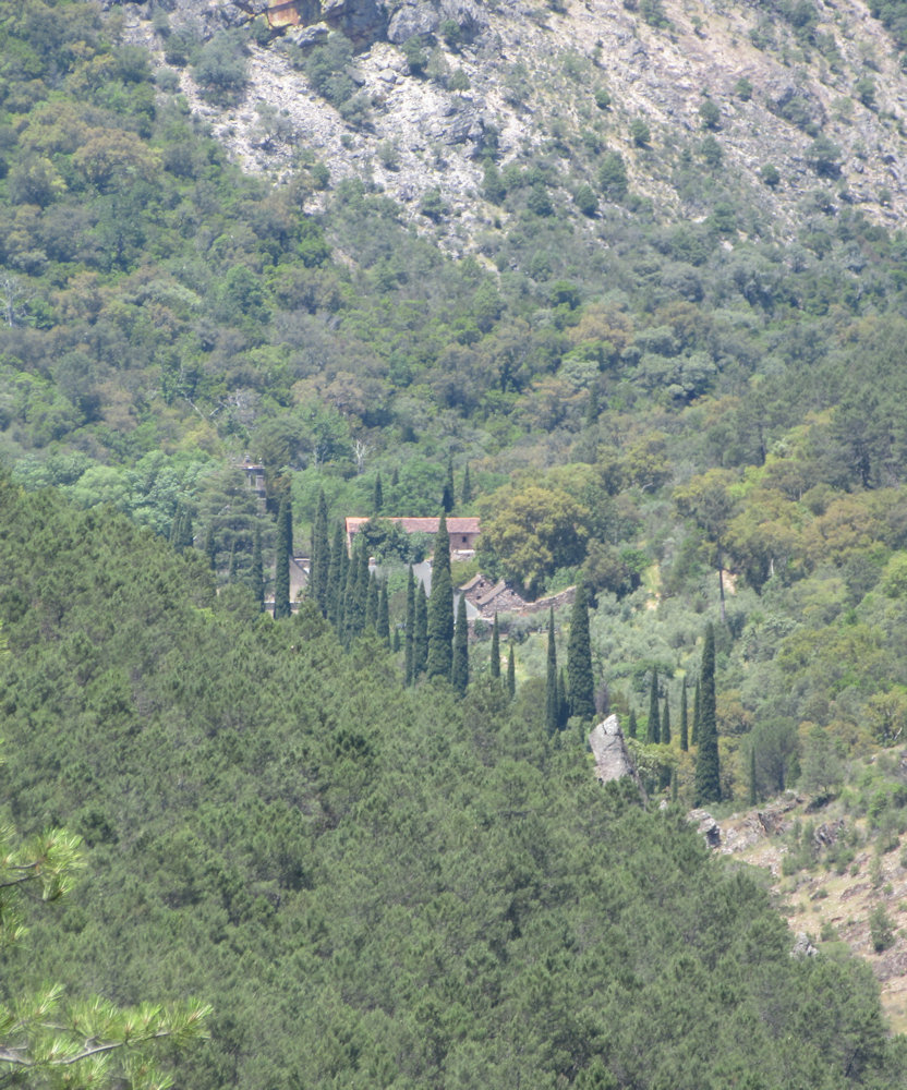 Klausurkloster Las Batuecas in der Einsamkeit der Berge der „Sierra de Francia” nahe La Alberca, aufgebaut mit Einzelzellen im Stil der Kartäuser