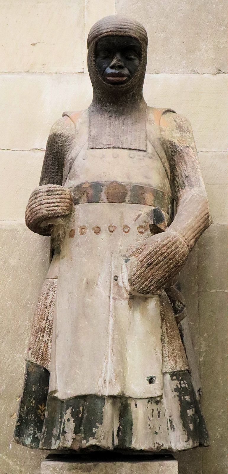 Statue, um 1250, im Chorraum des Doms in Magdeburg, die erste Darstellung als Afrikaner in der christlichen Kunst des Abendlandes