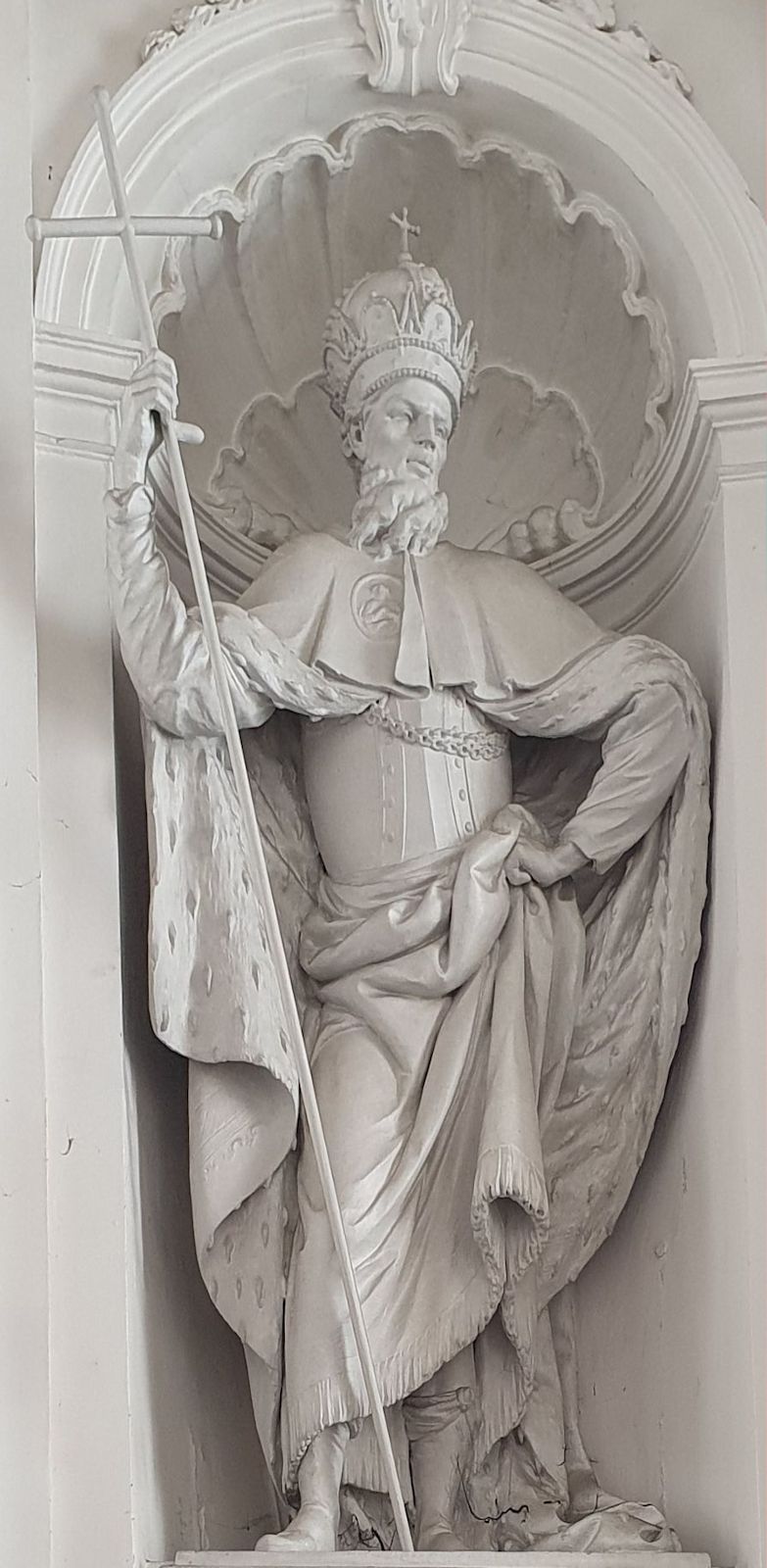 Statue im Dom in Aachen