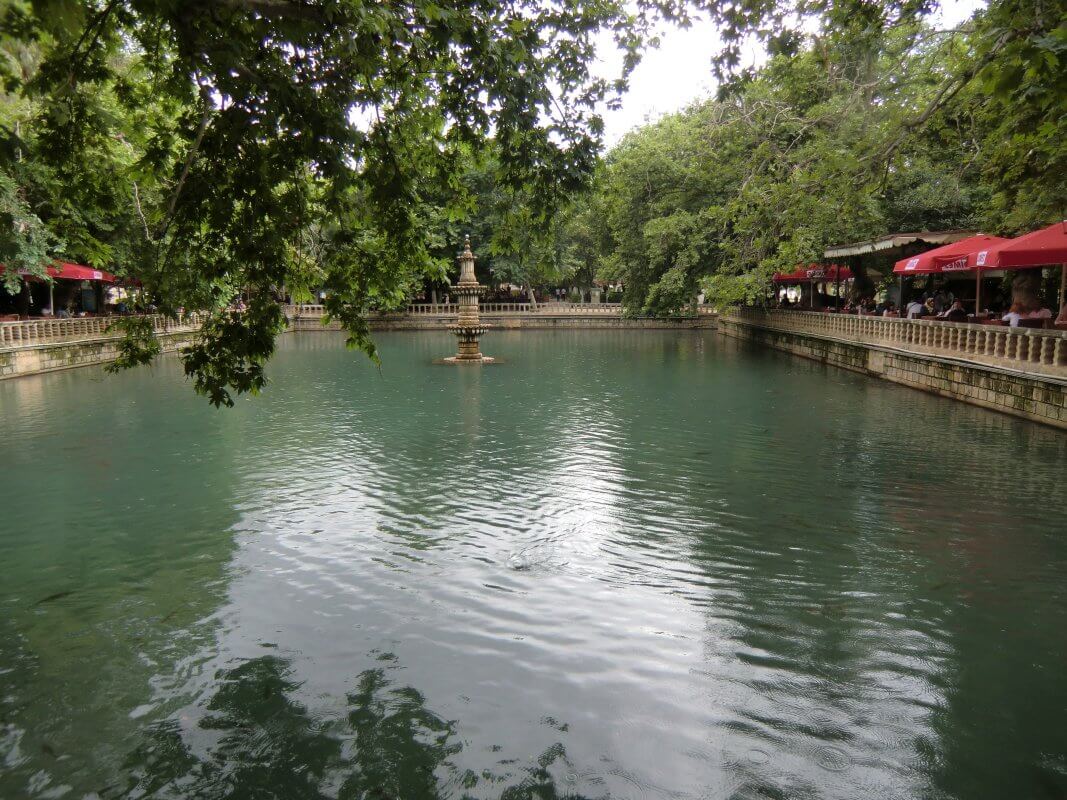 Der Teich der „Ayn Zeliha”