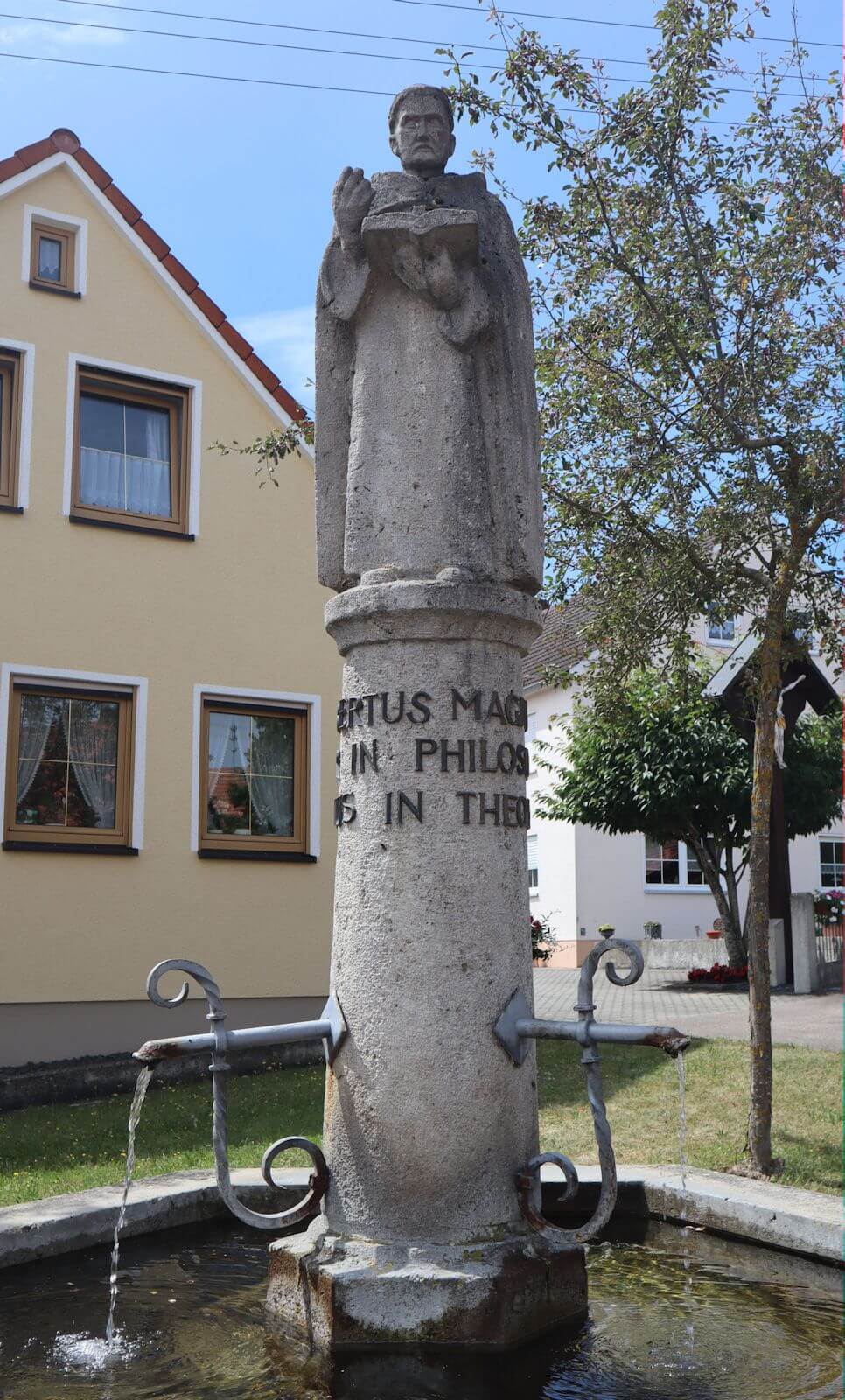 Brunnendenkmal in Bollstadt