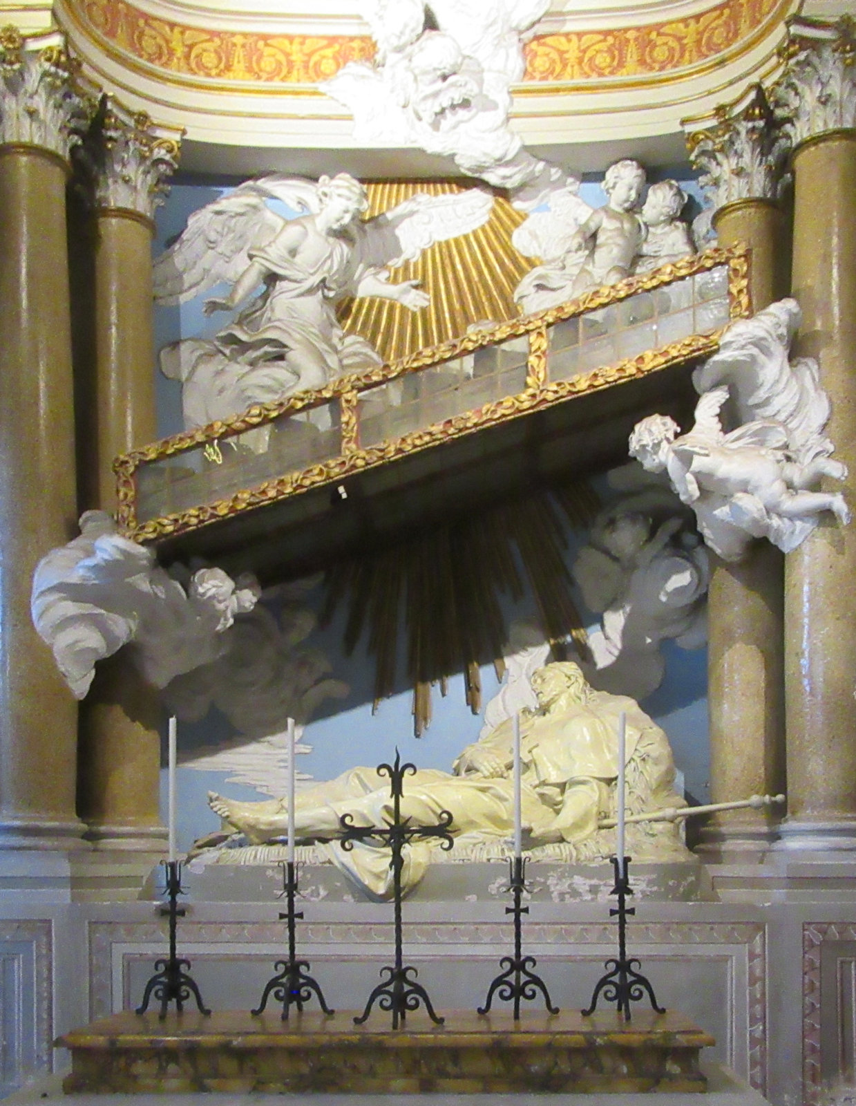 Andrea Bergondi: der sterbende Alexius unter der Treppe, um 1780, Kapelle in der Kirche Santi Bonifacio e Alessio in Rom