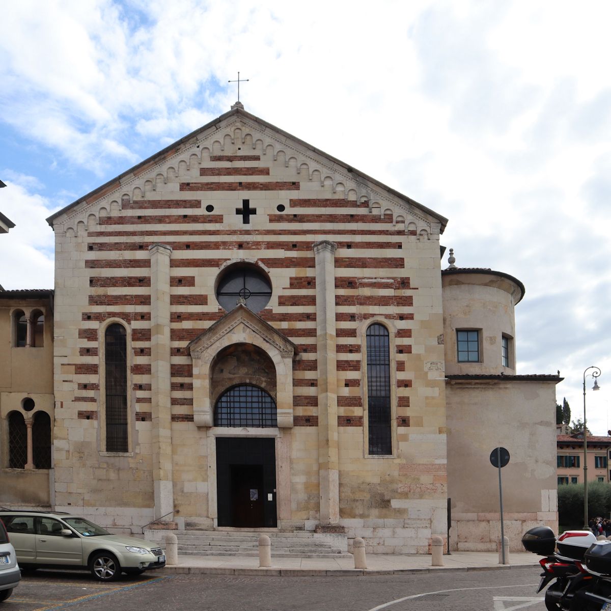 Kirche Santo Stefano in Verona