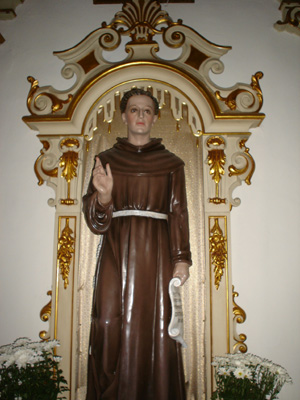 Statue in der Kirche Nossa Senhora da Luz
