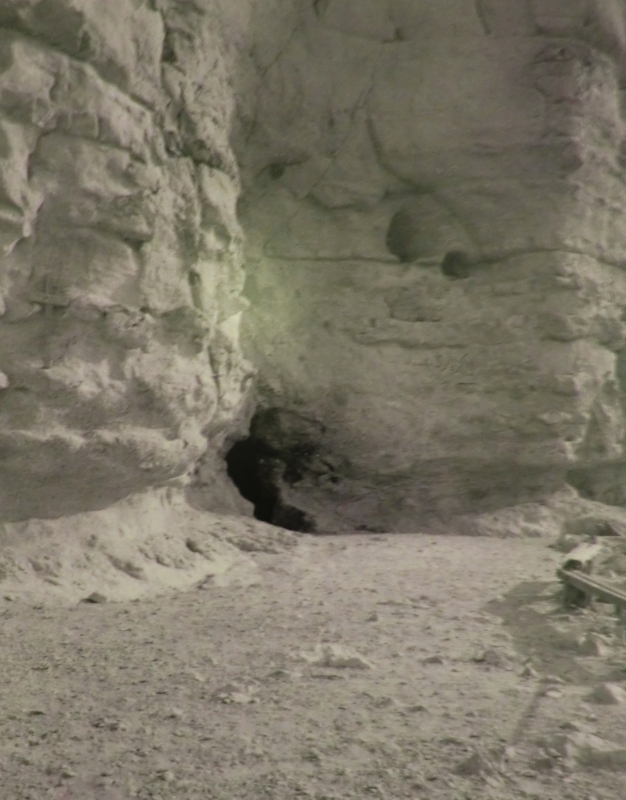 Antonius' Grotte am Berg Kolzim oberhalb des heutigen Ortes Zafarana