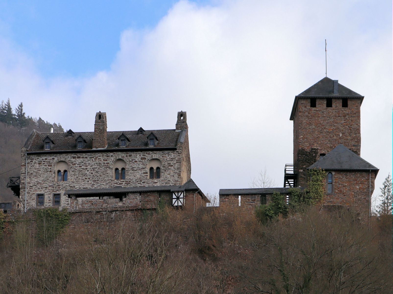 Wildburg bei Treis-Karden an der Mosel