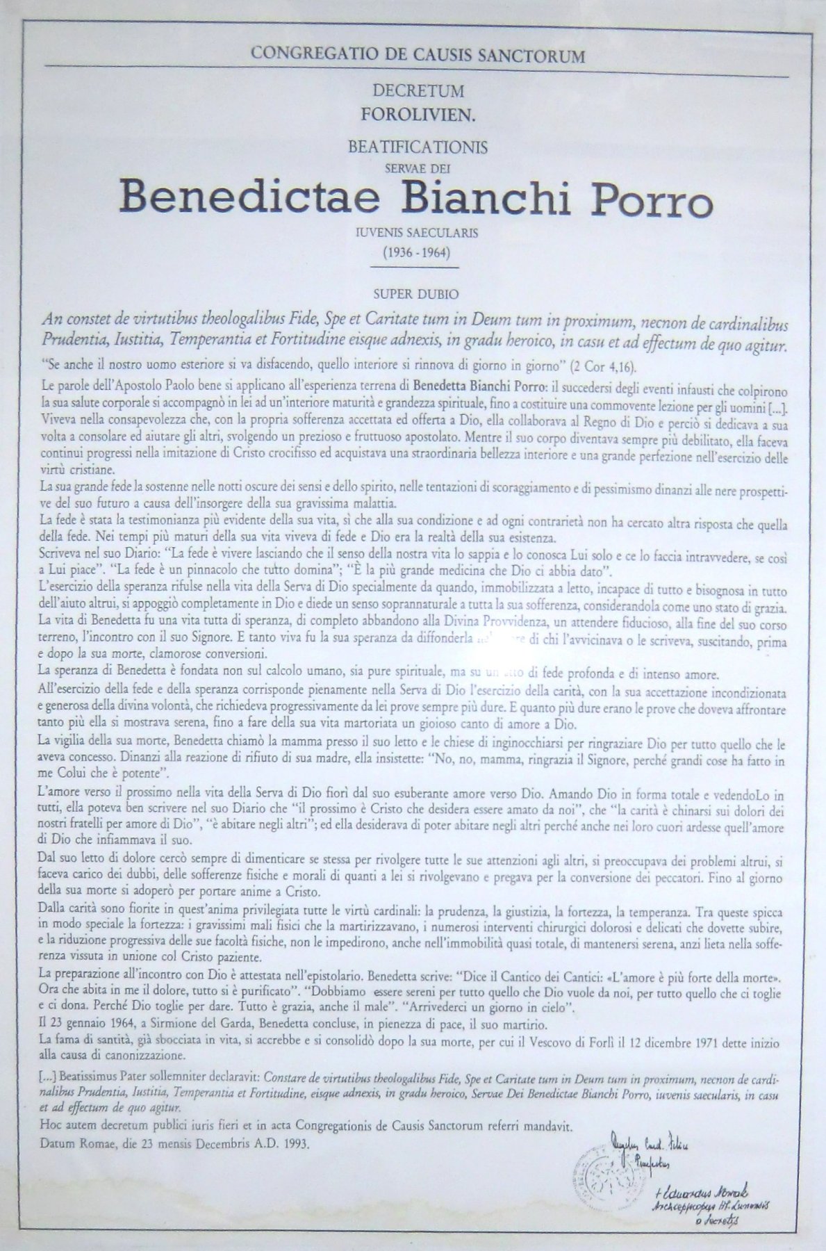 Urkunde der Ernennung von Benedetta zur „Dienerin Gottes”, der Vorstufe zur Seligsprechung, ausgestellt von der Kongregation für Heiligsprechung 1993