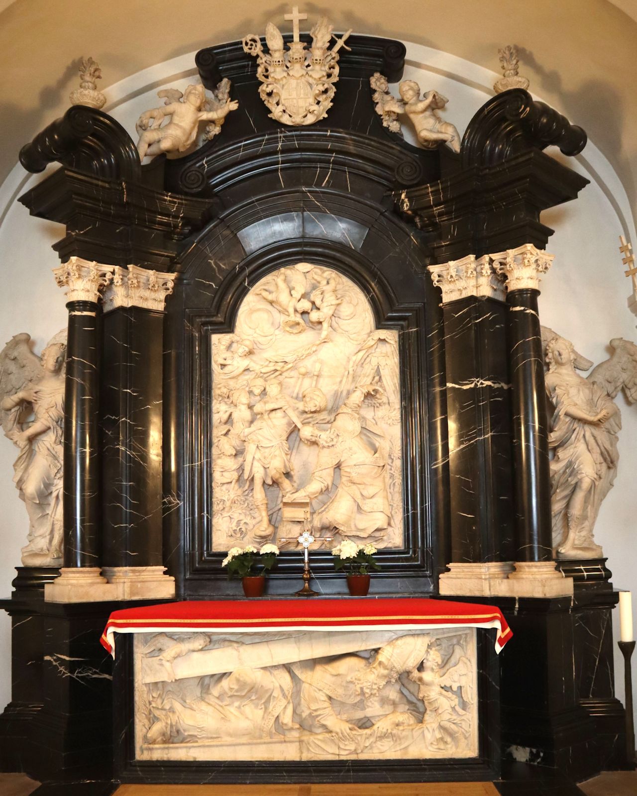 Johann Neudecker der Jüngere: Bonifatius' Grab, 1710, im Dom in Fulda