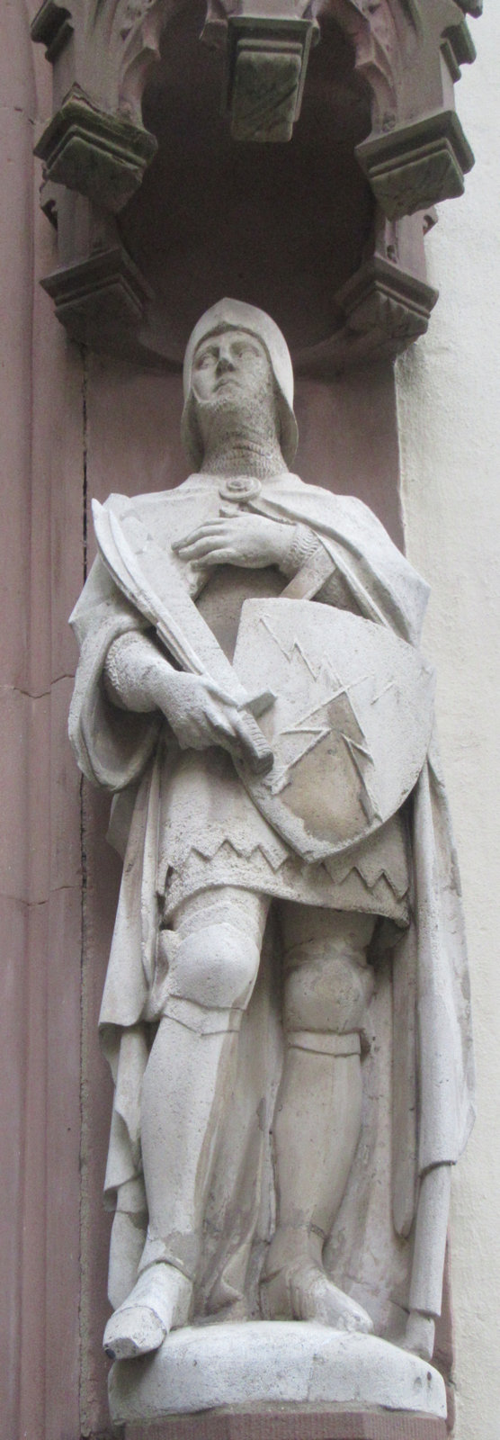 Statue an der Martinskirche in Euskirchen