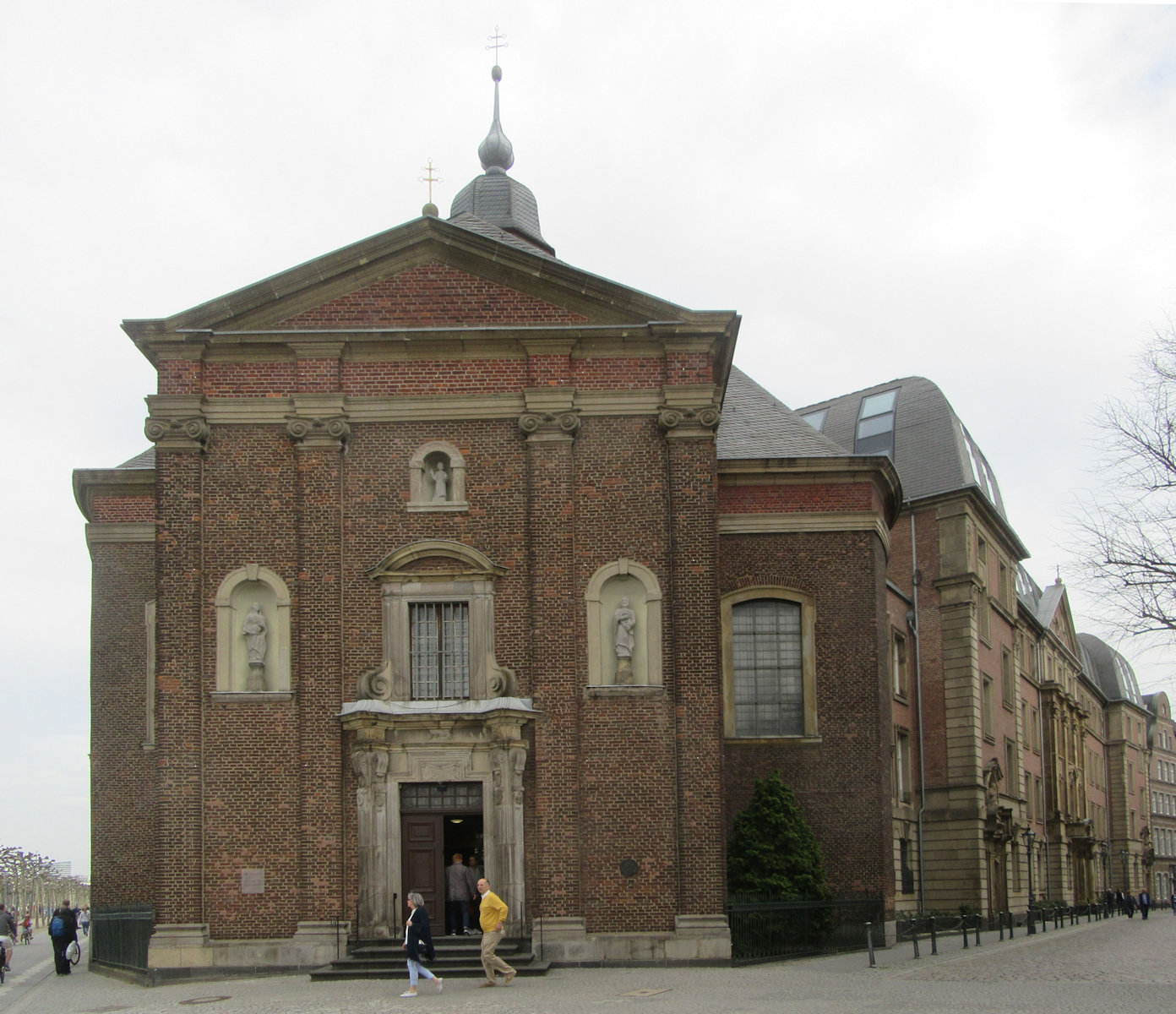 Josephskapelle und ehemaliges Theresienhospital in Düsseldorf