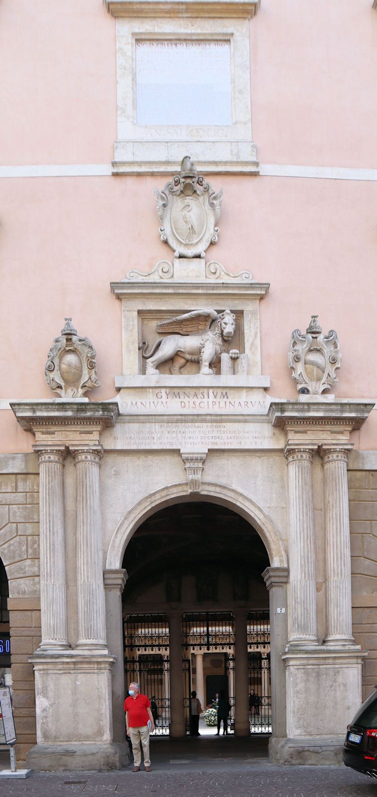 Eingang zum Palazzo Bo, noch heute Sitz der Universität in Padua