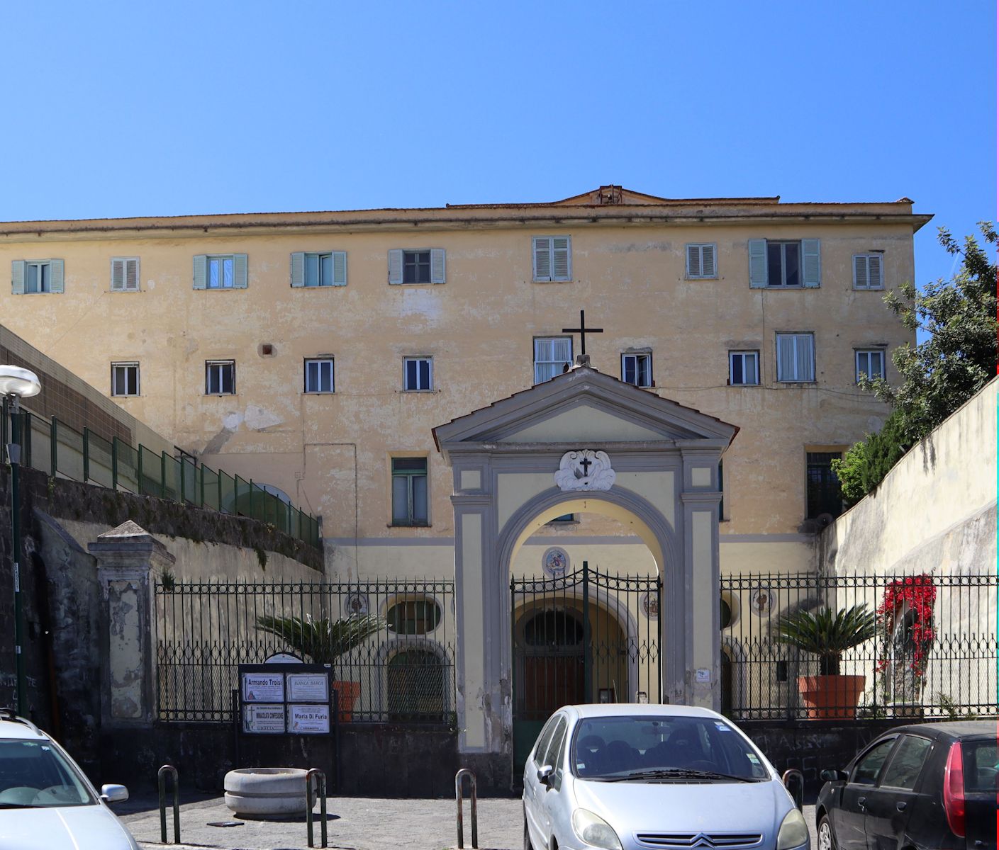 Kirche und Kloster Sant'Eframo Vecchio