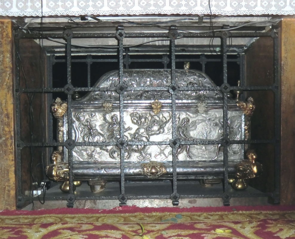 Reliquienschrein im Altar der Kathedrale in Jaca