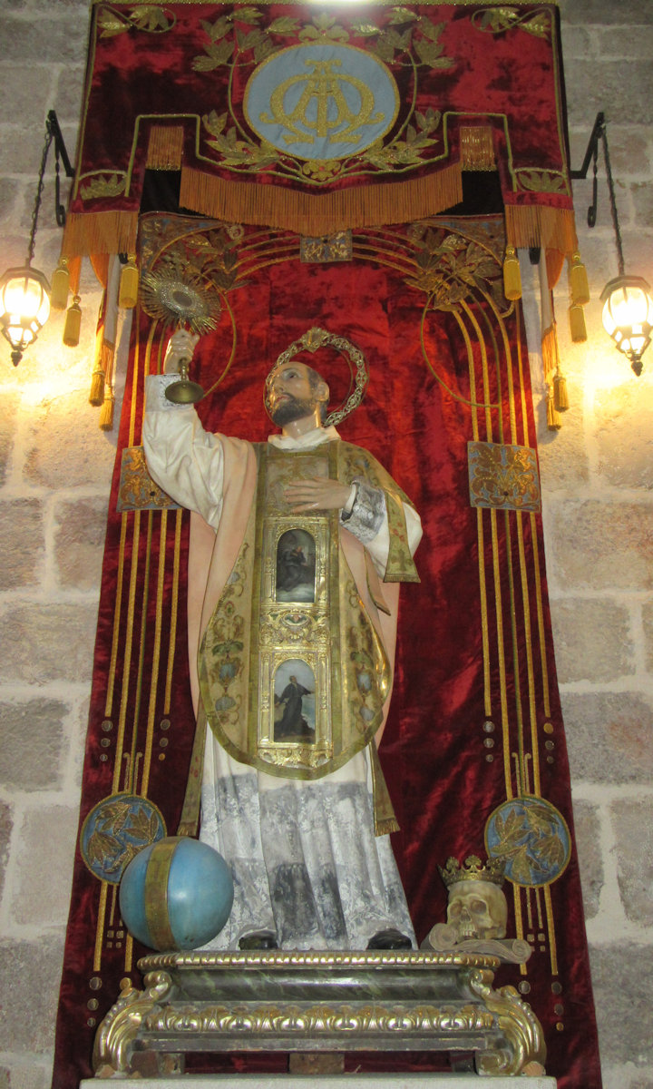 Statue in der Stiftskirche Santa María in Gandía
