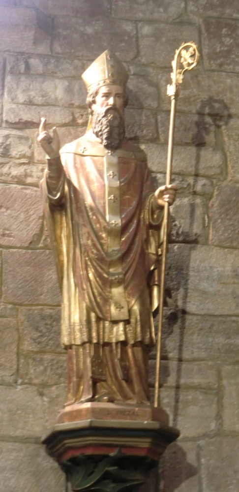 Statue in der Stiftskirche in La Canourge