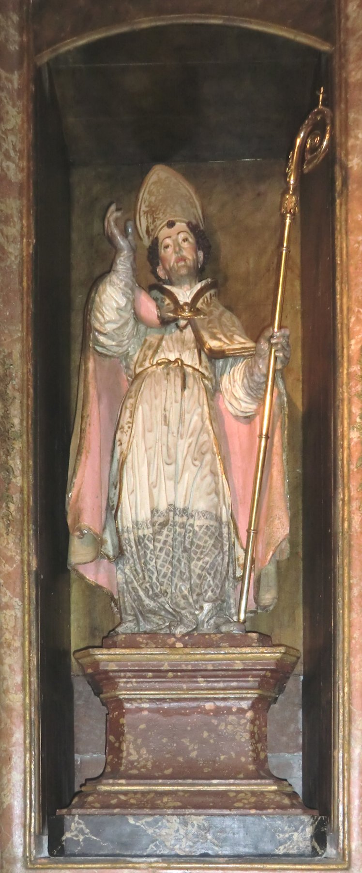 Statue in der Kathedrale in Lugo