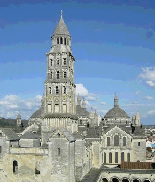 Kathedrale St. Front aus dem 9. Jahrhundert in Périgueux