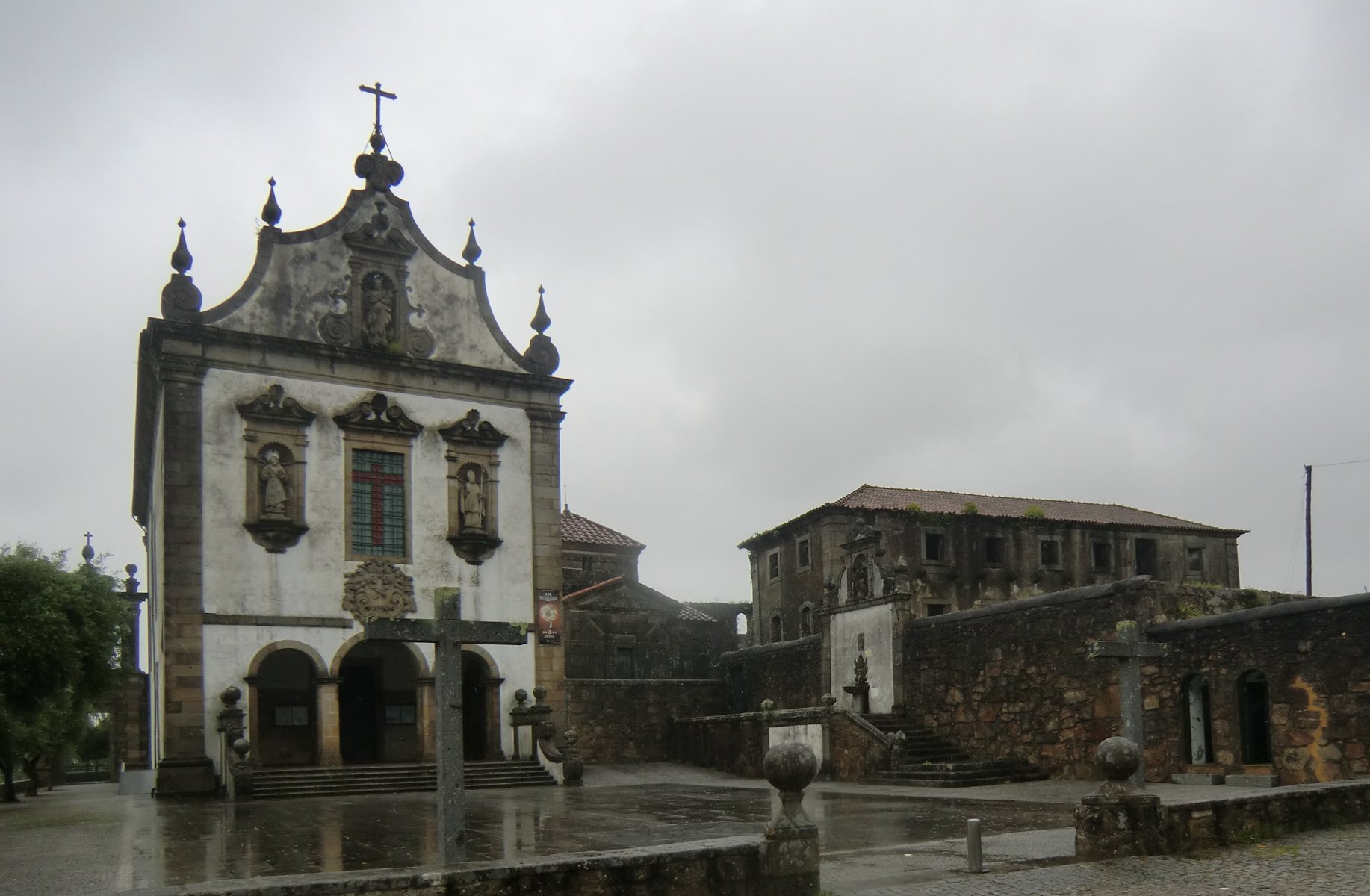 Kirche São Fructuoso und ehemaliges Kloster in Braga-Dume