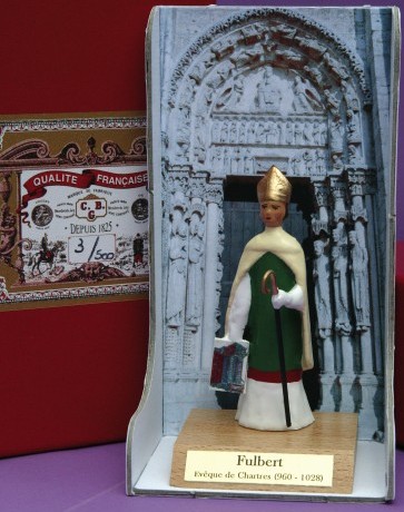 Wie geschmackvoll: Fulbert-Figur, limitierte Auflage von 500 Exemplaren, zu kaufen beim Torismus-Büro in Chartres für 30 €