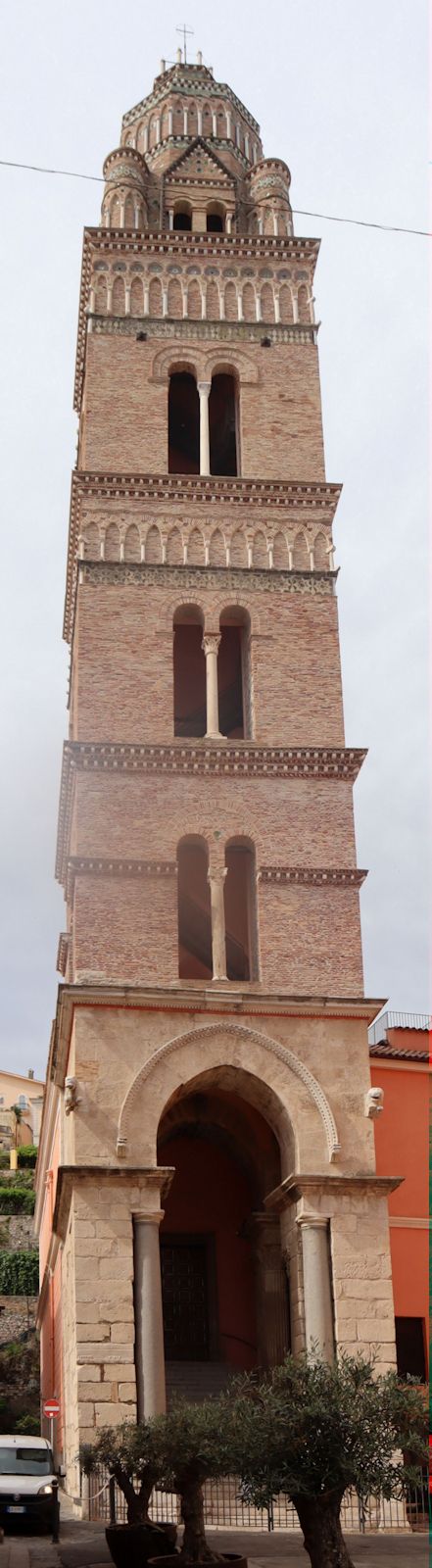 Turm der Kathedrale in Gaeta