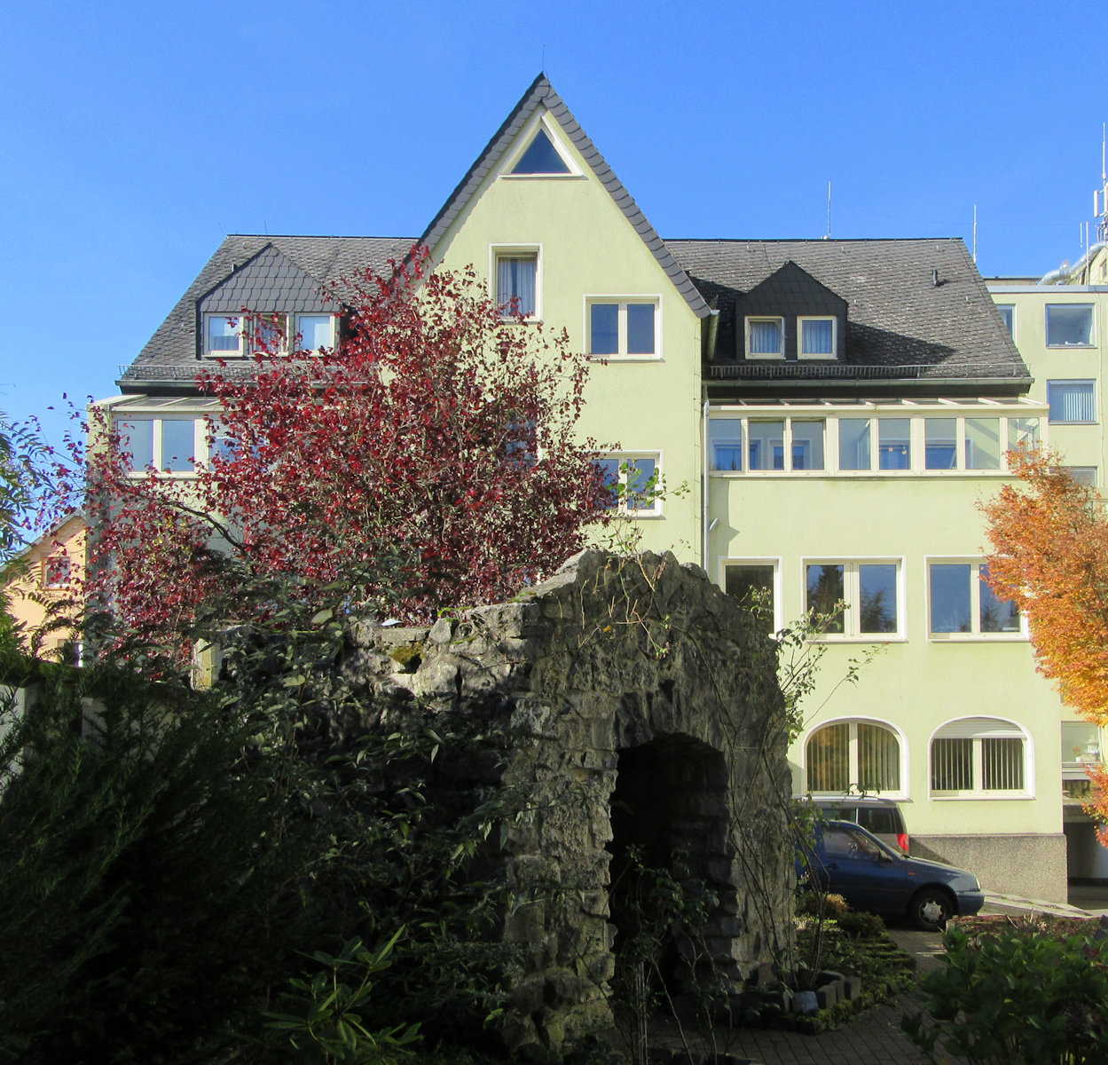 erstes Haus der „Schwestern vom heiligen Joseph” im Stadtteil Dudweiler in Saarbrücken