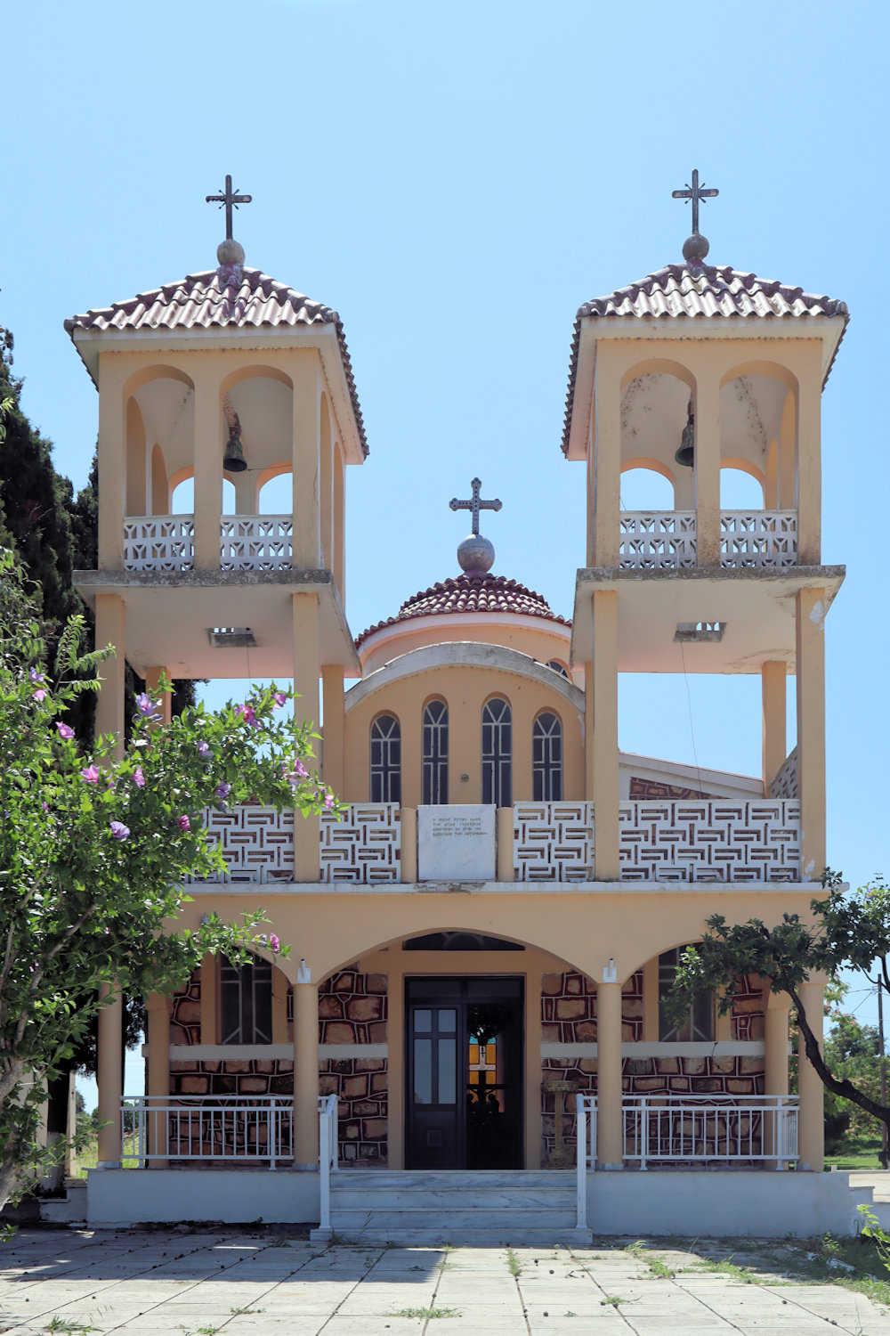 Die Glykeria geweihte Kirche in Loutra Traianopolis, gebaut 1966