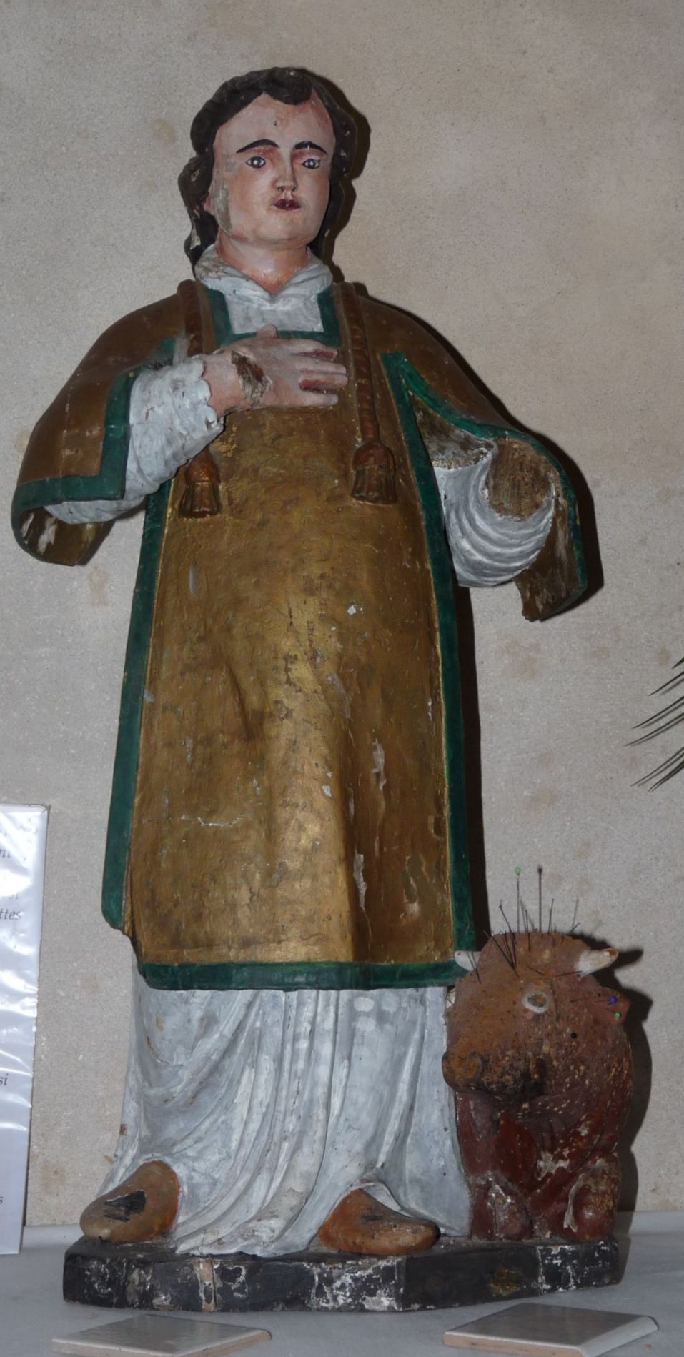Statue in der Kirche in St-Goussaud