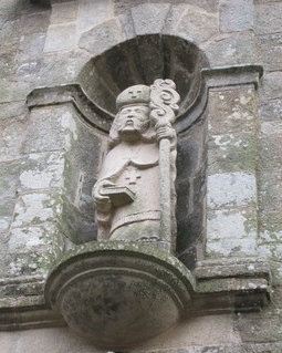 Statue an der Kapelle Saint-Quirin bei Brech