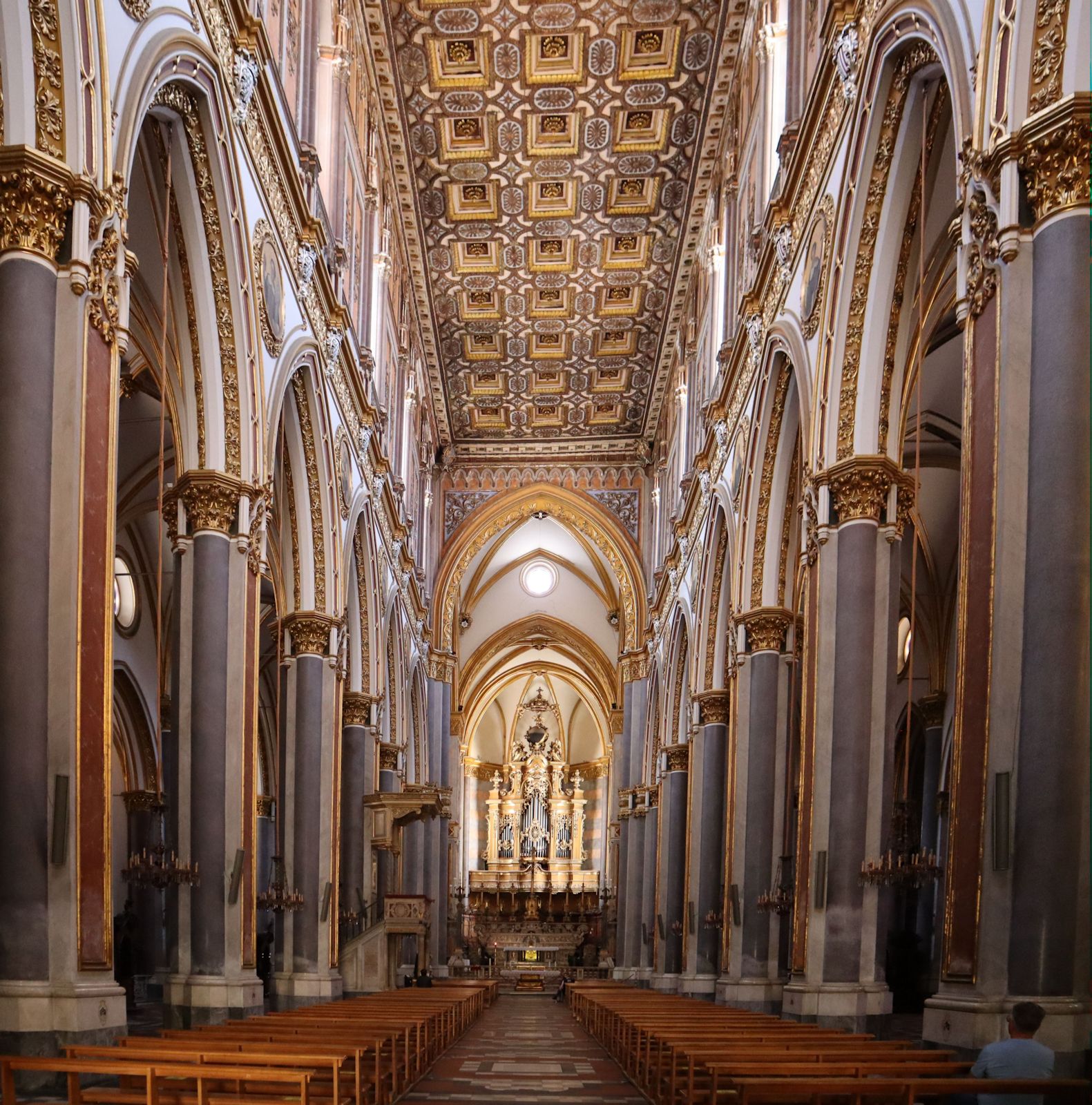 Kirche San Domenico Maggiore in Neapel