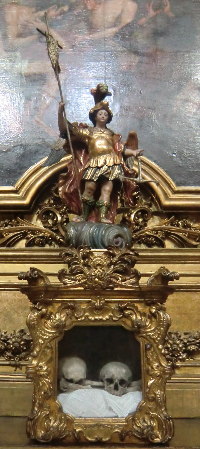 Gebeine von Märtyrern in der Basilika dos Mártires in Lissabon