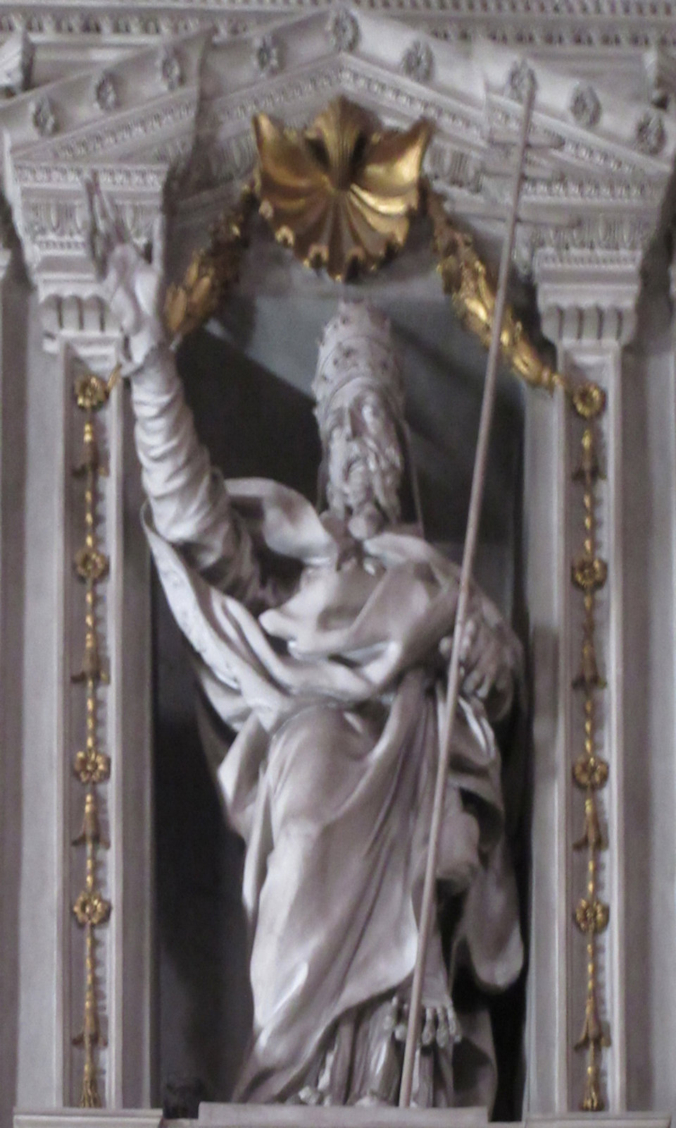 Statue in der Kirche San Martino ai Monti in Rom