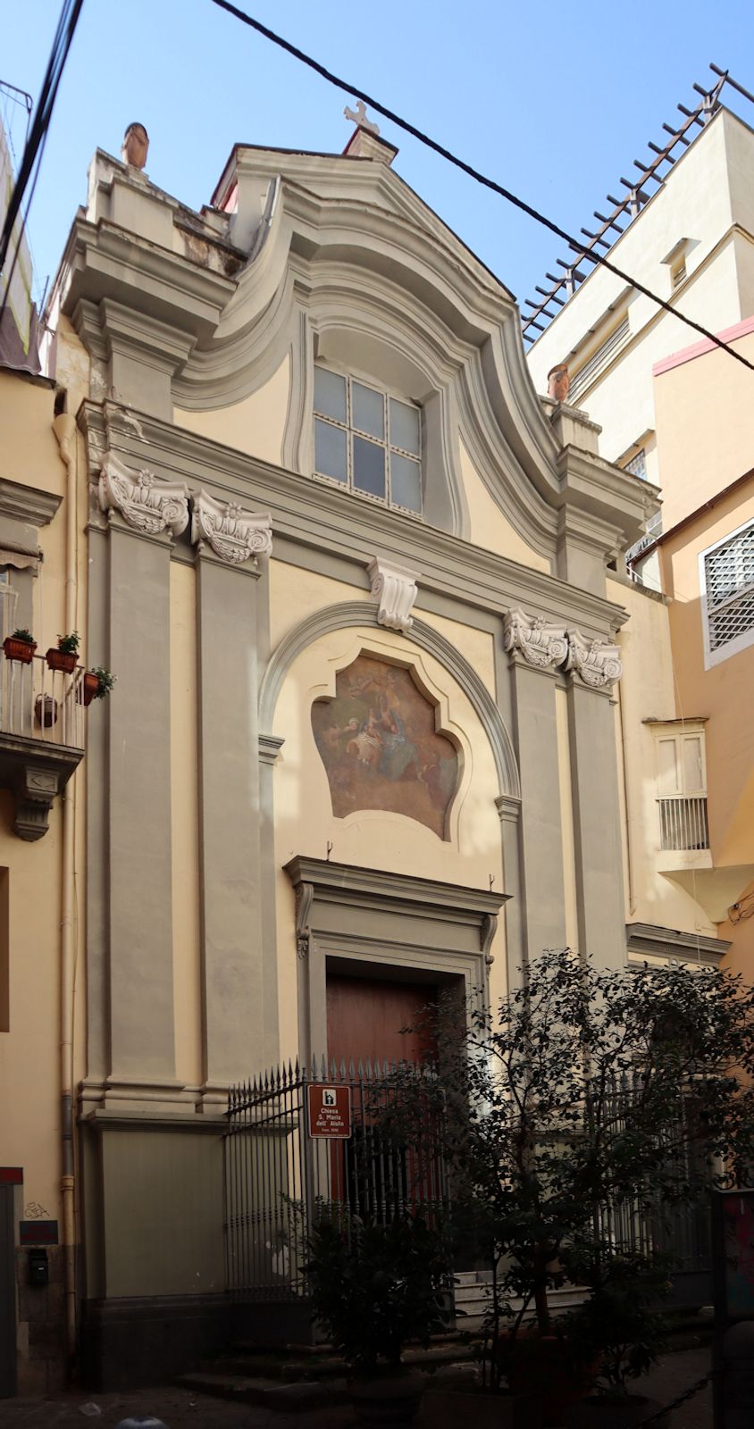 Kirche Santa Maria dell'Aiuto in Neapel