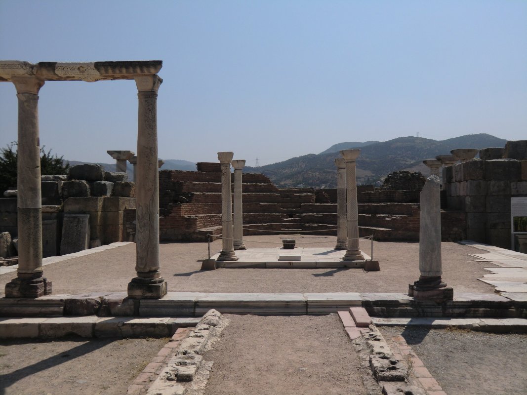 Johannes' Grab in der Johannes-Basilika in Ephesus