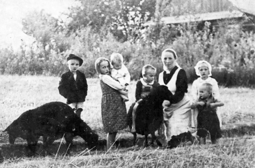 Viktoria Ulma mit ihren sechs Kindern, Foto von Josef Ulma