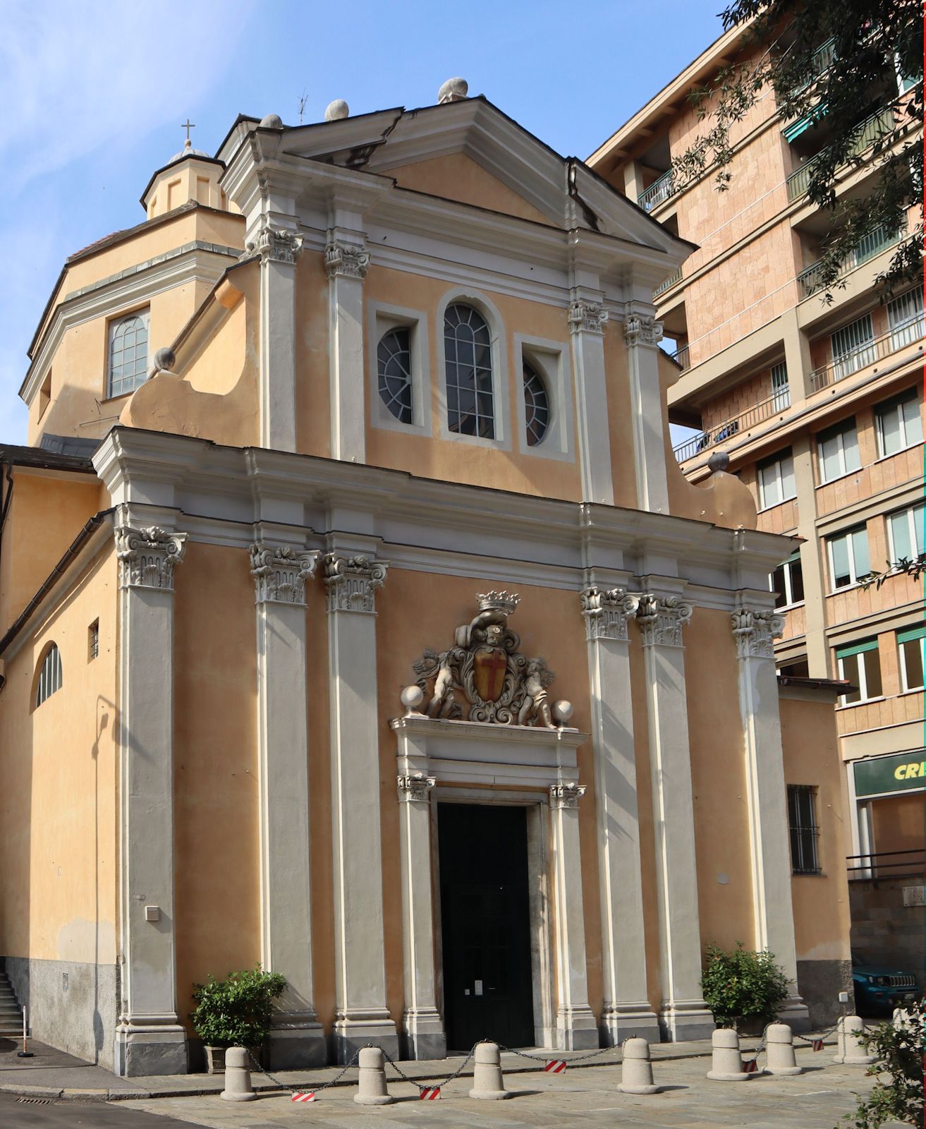 Kirche Santa Croce e San Camillo de Lellis in Genua
