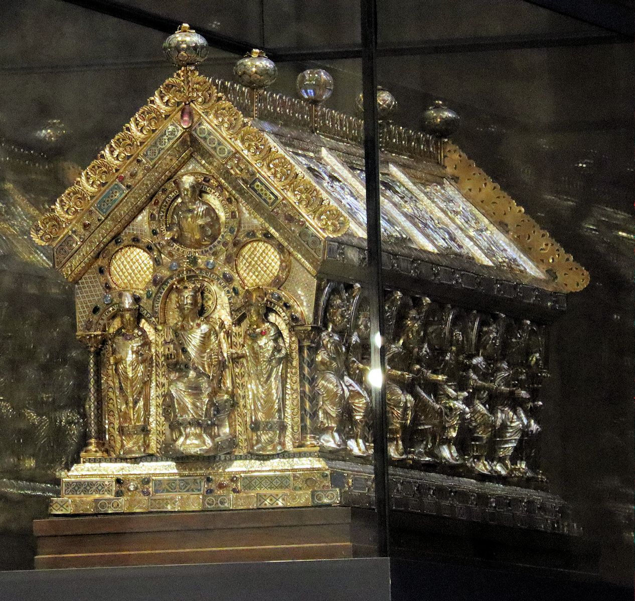„Karlsschrein”, 1215, im Dom in Aachen