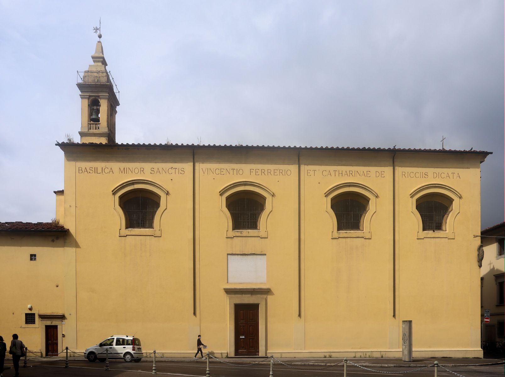 Kirche und Kloster San Vincenzo in Prato