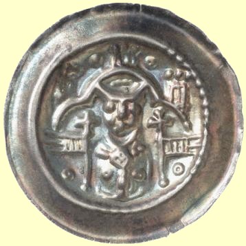 Brakteat (einseitig geprägte silberne mittelalterliche Hohl-Pfennigmünze): Brustbild des Bischofs mit zwei Fahnen unter Dreibogen mit drei Türmen, um 1221 - 1246