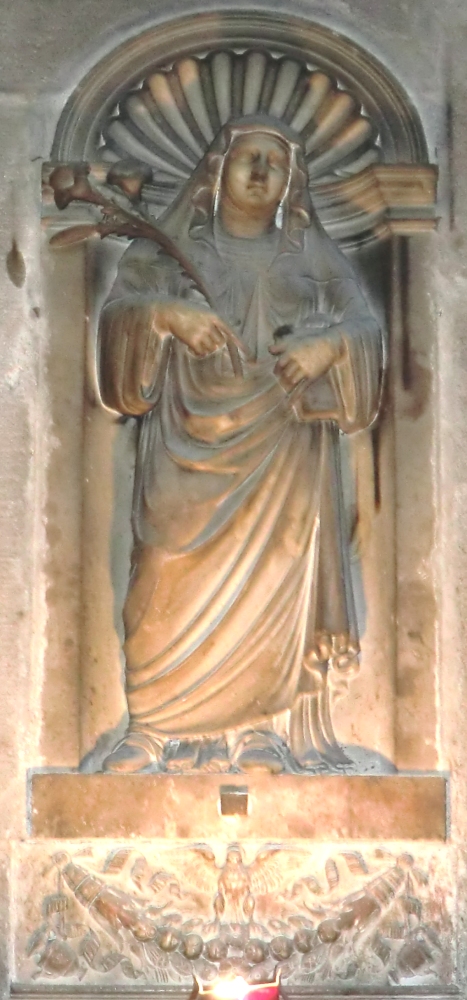 Relief in der Kathedrale in Como