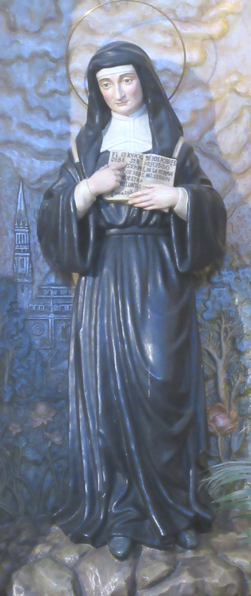 Statue in der Louise de Marillac und Vinzenz von Paul geweihten Kapelle in der Kathedrale in Madrid