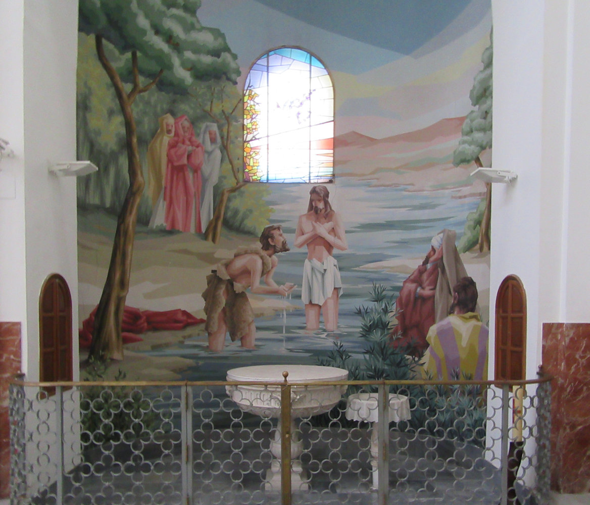 Taufstein in der wieder aufgebauten Kirche in Alcoi, an dem Marino Blanes Giner getauft wurde