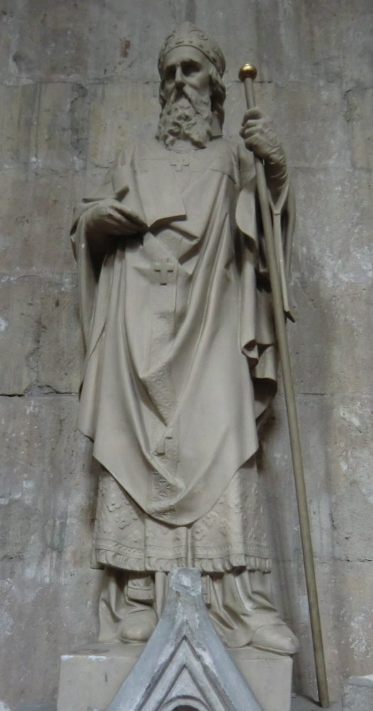 Statue in der Kathedrale in Vienne