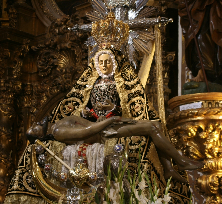schmerzenreiche Gottesmutter in der Basilika Nuestra Señora de las Angustias in Granada