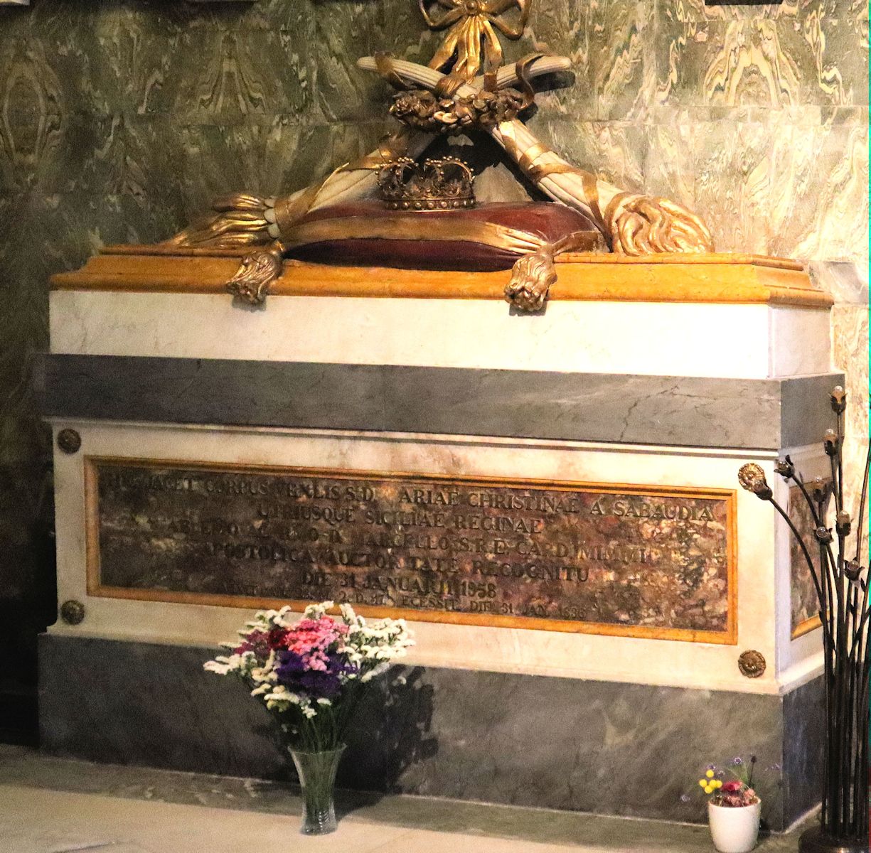 Maria Christinas Grabmal in der Basilika Santa Chiara in Neapel
