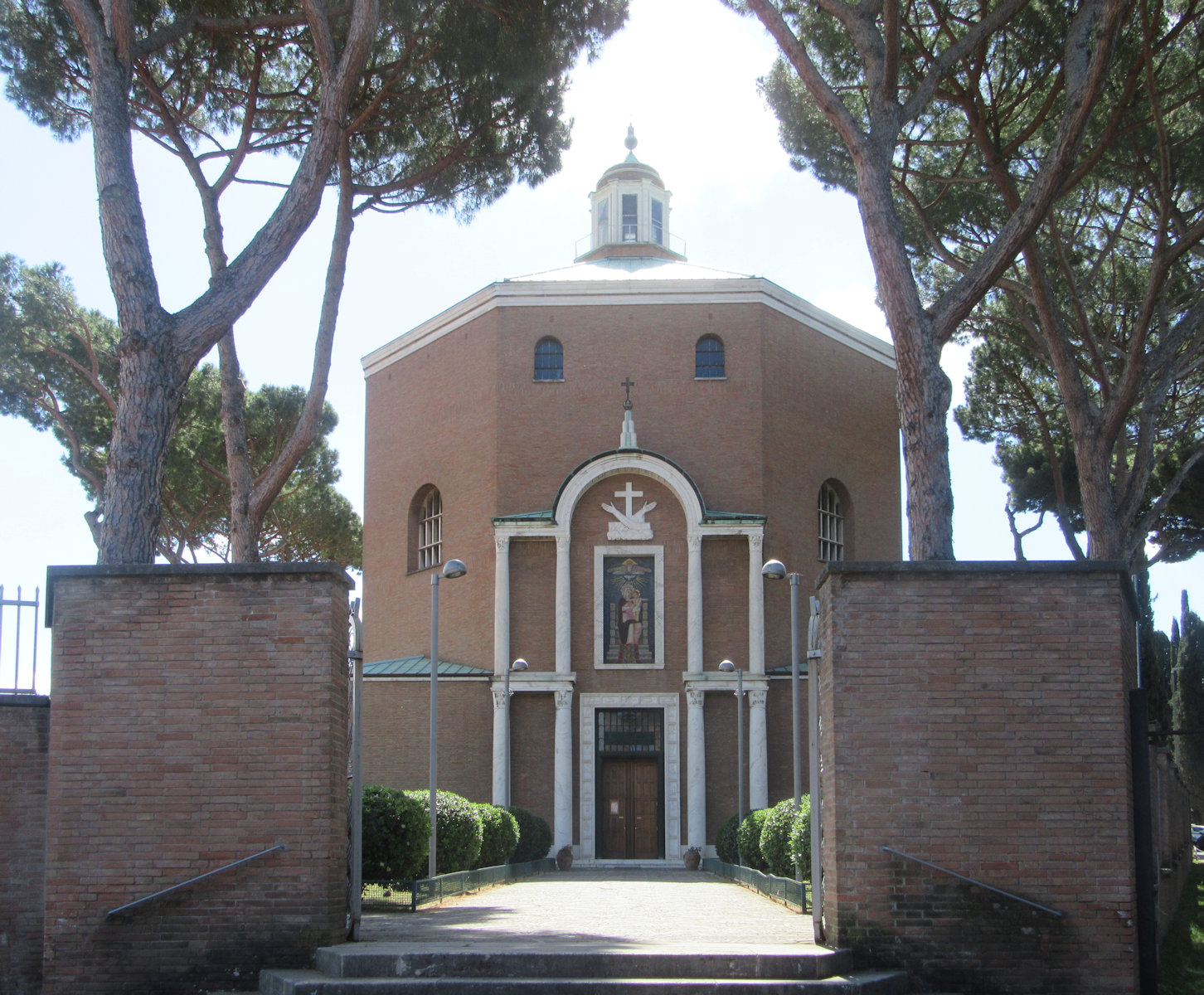 Kirche des Generalats der Franziskaner in Rom