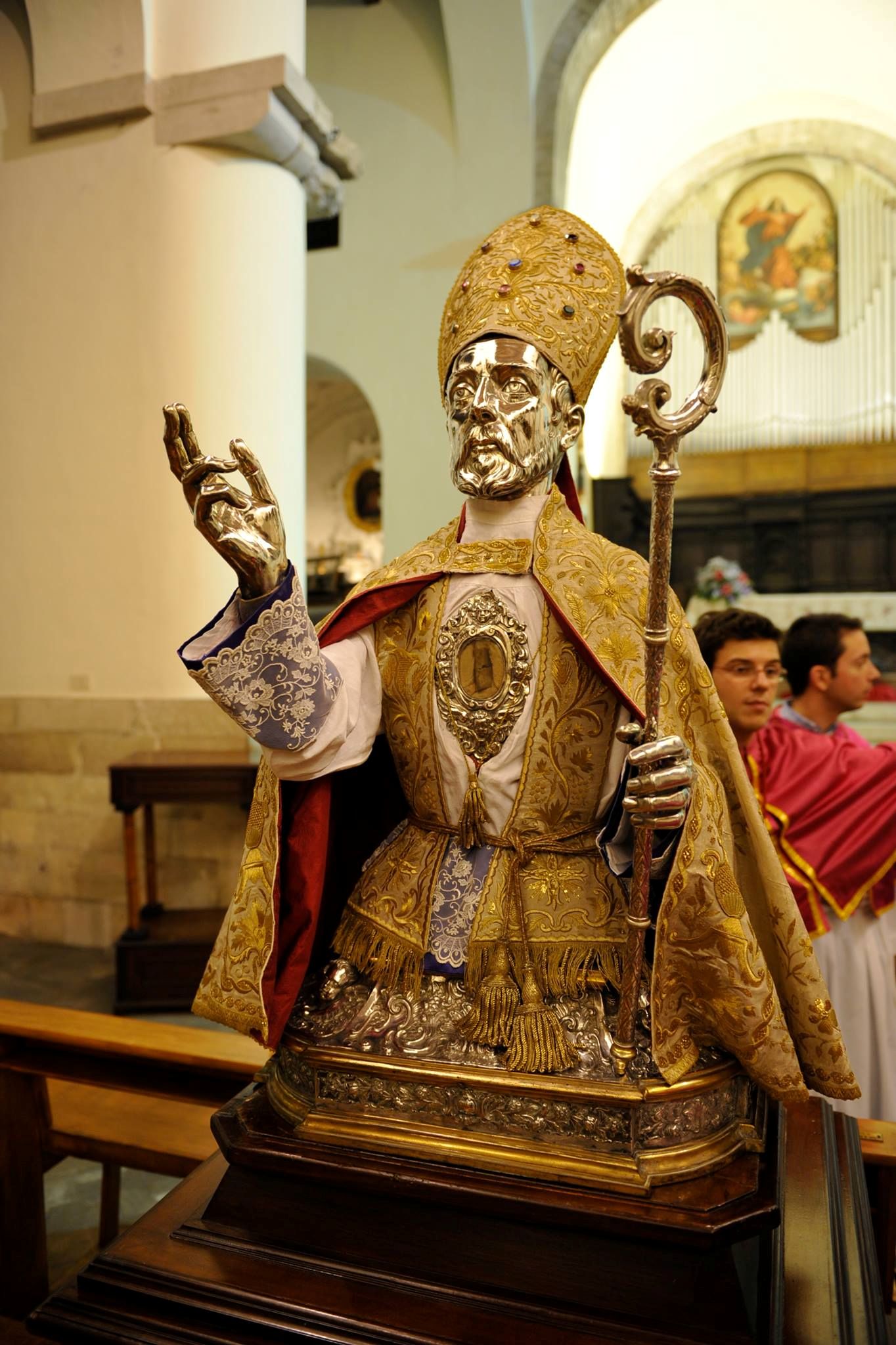 Büste mit Reliquie in der Kathedrale in Bovino