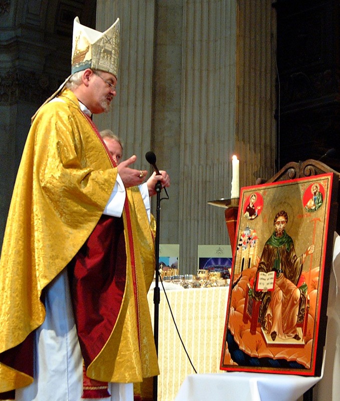 Der Bischof von London segnet eine neue Ikone von Mellitus anlässlich des 1400-jährigen Jubiläums der Diözese London
