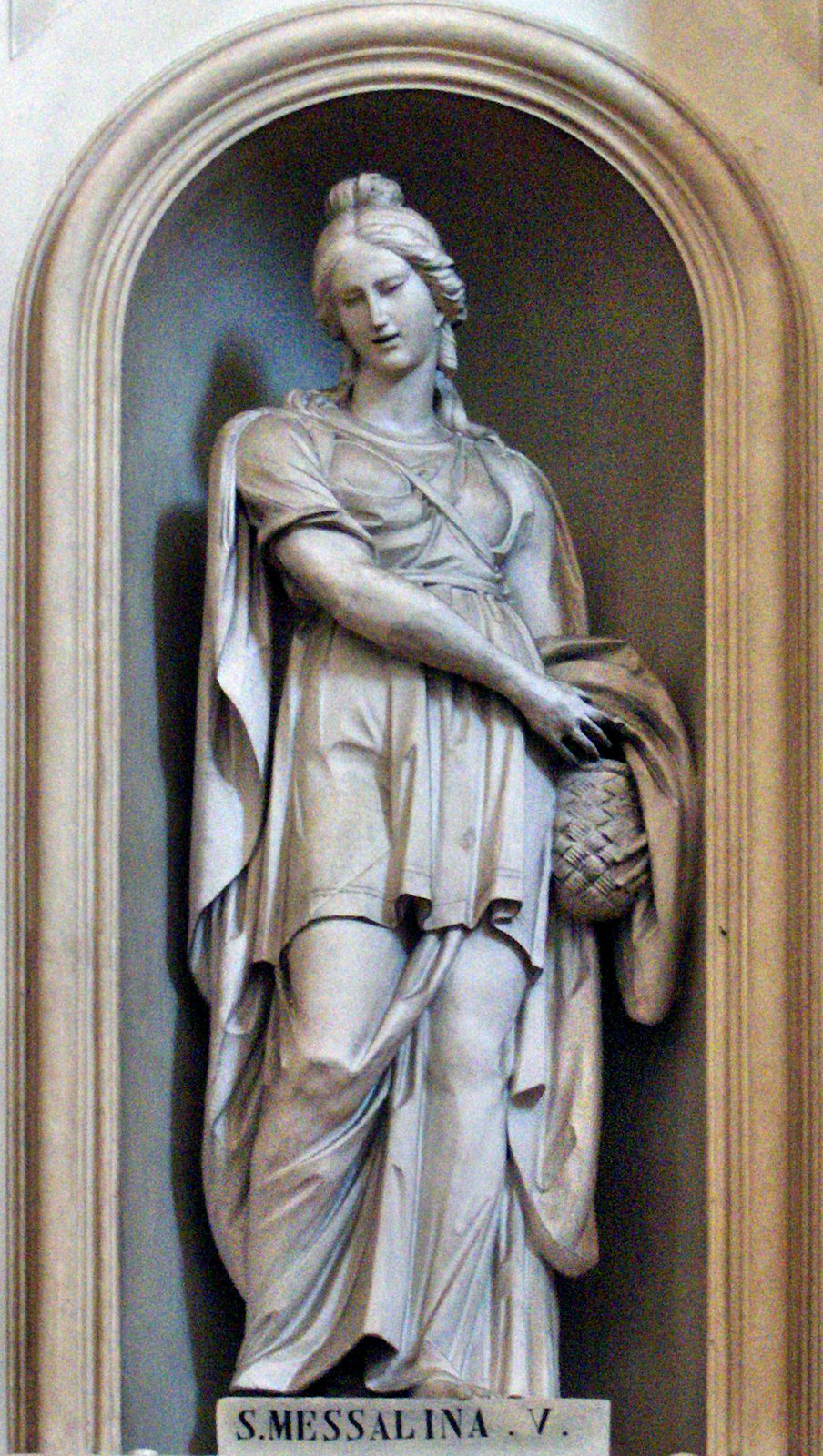 Statue in der Kathedrale in Foligno