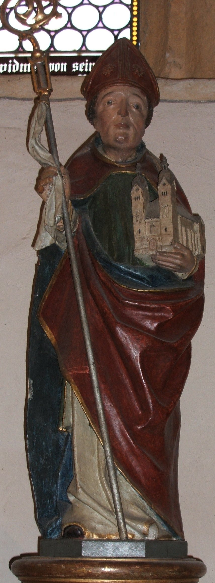 Statue von Modestus, um 1500, im Dom in Maria Saal