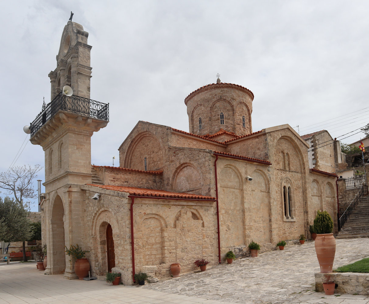 Die Myron geweihte Kirche in Agios Mironas
